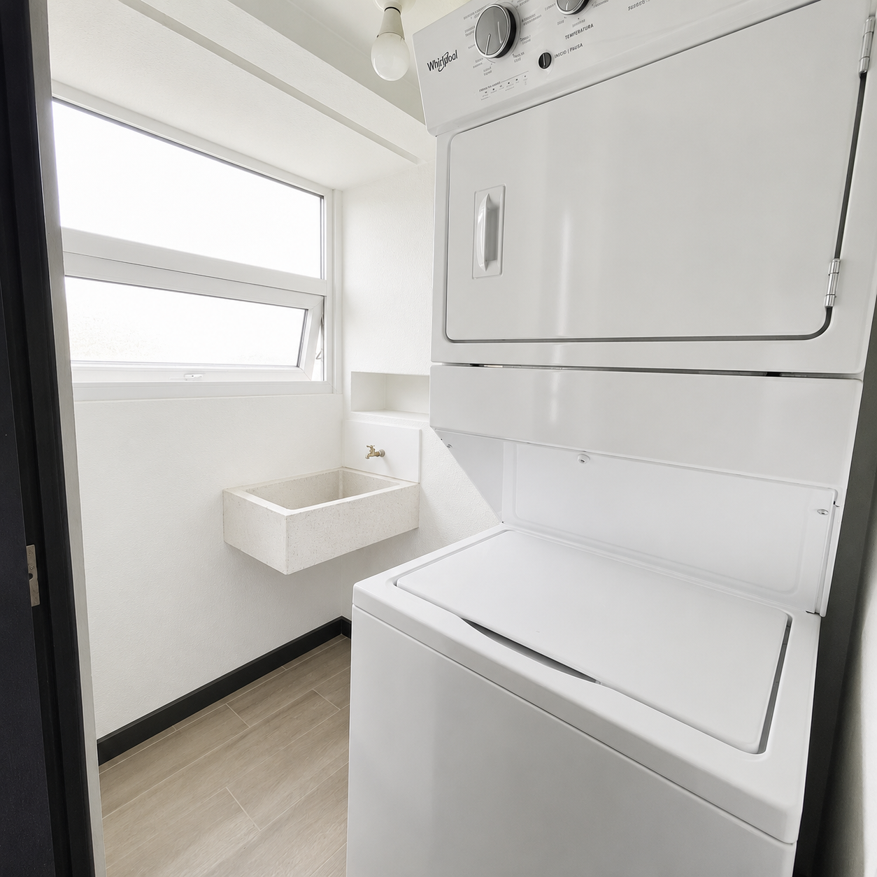 Apartamento en venta en Villas Granada 2 zona 10 de Sta. Catarina Pinula - foto 5
